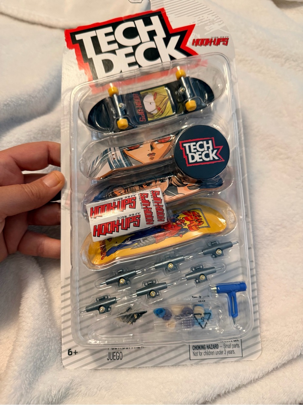 Tech Deck Hook-Ups Ultra DLX Fingerboard 4-Pack Anime Graphics Skateboard